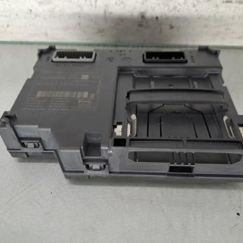 Lecteur de carte (neiman) RENAULT CLIO 4