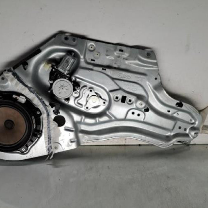 Leve vitre electrique avant droit KIA SOUL 1