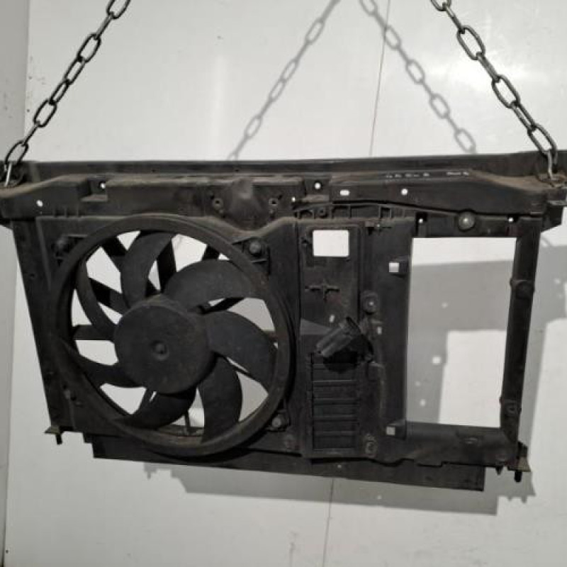 Armature avant, Masque avant PEUGEOT 5008 1