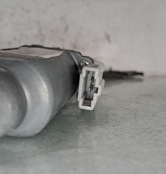 Leve vitre electrique avant gauche VOLKSWAGEN UP Photo n°1