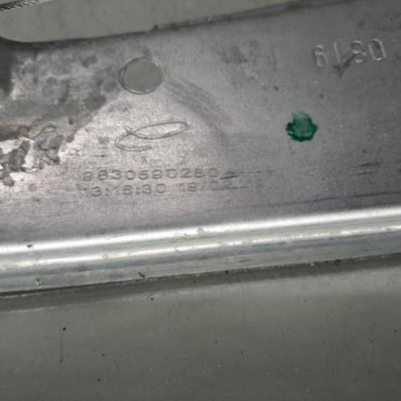 Leve vitre electrique arriere droit PEUGEOT 2008 1