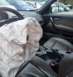 Leve vitre electrique avant droit BMW X3 E83 Photo n°4