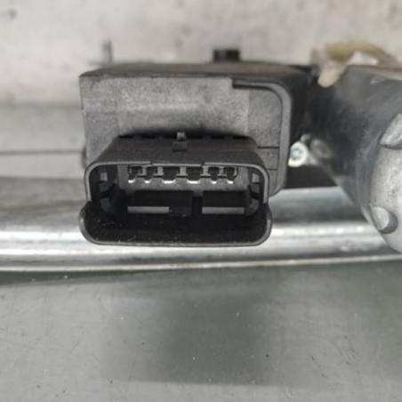 Leve vitre electrique avant droit PEUGEOT 2008 1 Photo n°1