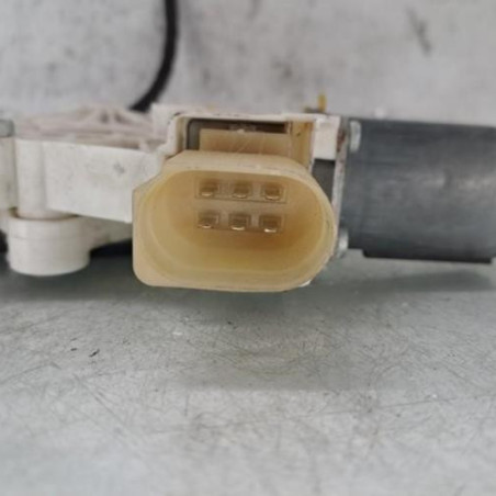 Leve vitre electrique avant droit BMW X1 E84 Photo n°1