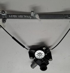 Leve vitre electrique arriere droit TOYOTA YARIS 4 Photo n°4