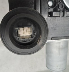 Leve vitre electrique avant gauche TOYOTA YARIS 4 Photo n°1