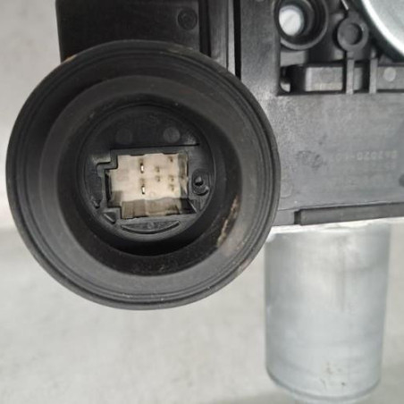 Leve vitre electrique avant gauche TOYOTA YARIS 4 Photo n°1