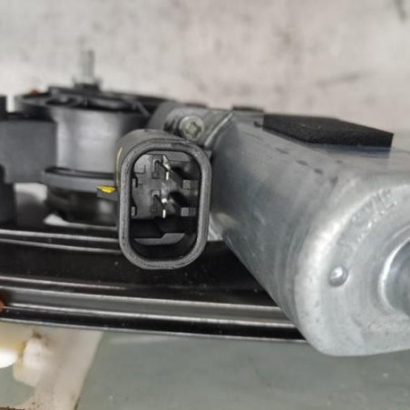 Leve vitre electrique avant droit FIAT 500L