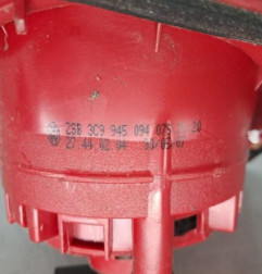 Feu arriere secondaire droit (feux) VOLKSWAGEN PASSAT 5 Photo n°1