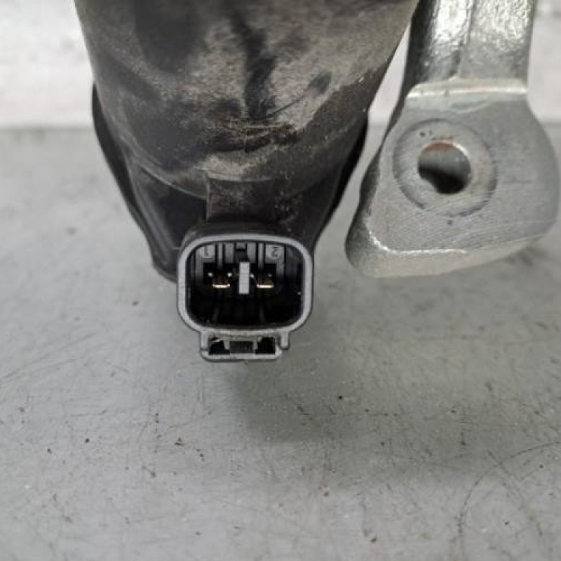 Etrier arriere gauche (freinage) TOYOTA YARIS 4