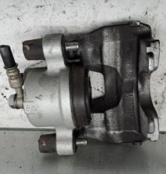 Etrier avant droit (freinage) TOYOTA YARIS 4 Photo n°3