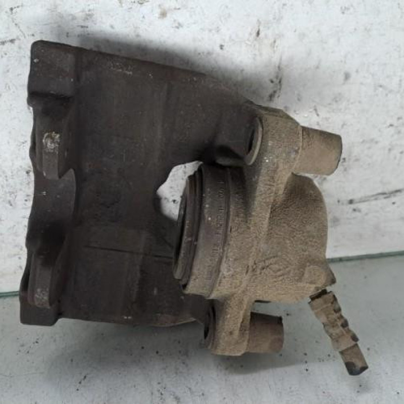 Etrier avant droit (freinage) RENAULT CAPTUR 1