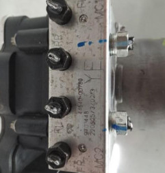 Bloc ABS (freins anti-blocage) TOYOTA YARIS 4 Photo n°4