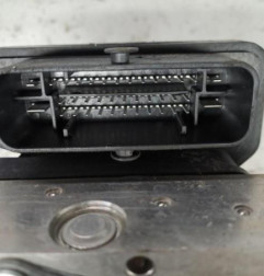 Bloc ABS (freins anti-blocage) MERCEDES CLASSE A 176 Photo n°1