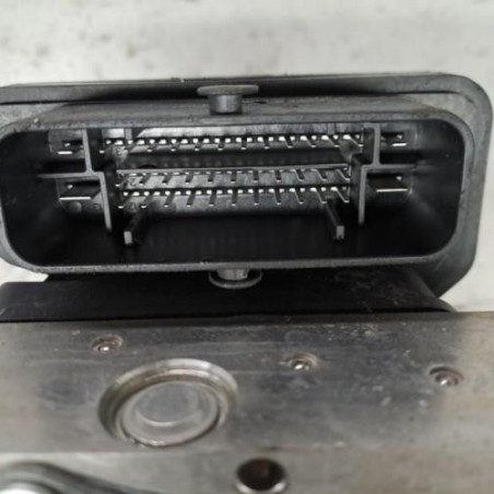 Bloc ABS (freins anti-blocage) MERCEDES CLASSE A 176 Photo n°1