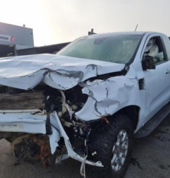 Compresseur clim FORD RANGER 4 Photo n°12