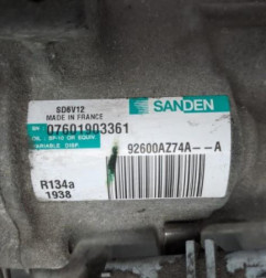 Compresseur clim NISSAN JUKE 1 Photo n°3