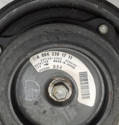 Compresseur clim MERCEDES CLASSE A 176 Photo n°4