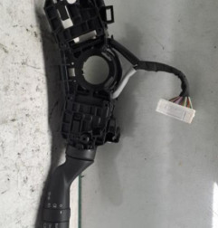 Commodo phare TOYOTA YARIS 4 Photo n°1