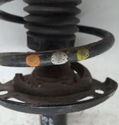 Amortisseur avant gauche PEUGEOT 208 1 Photo n°3