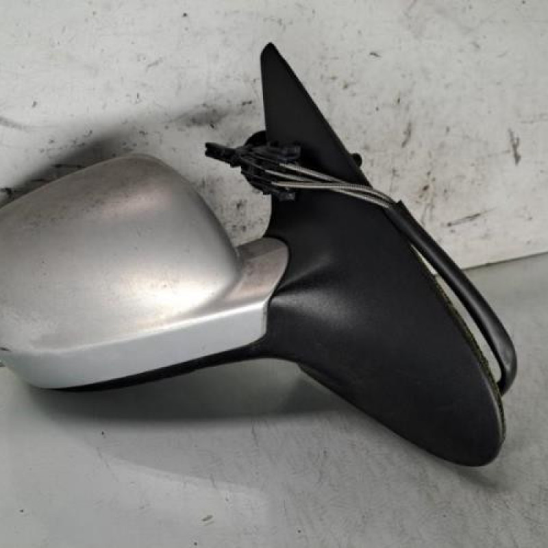 Retroviseur droit VOLKSWAGEN POLO 3