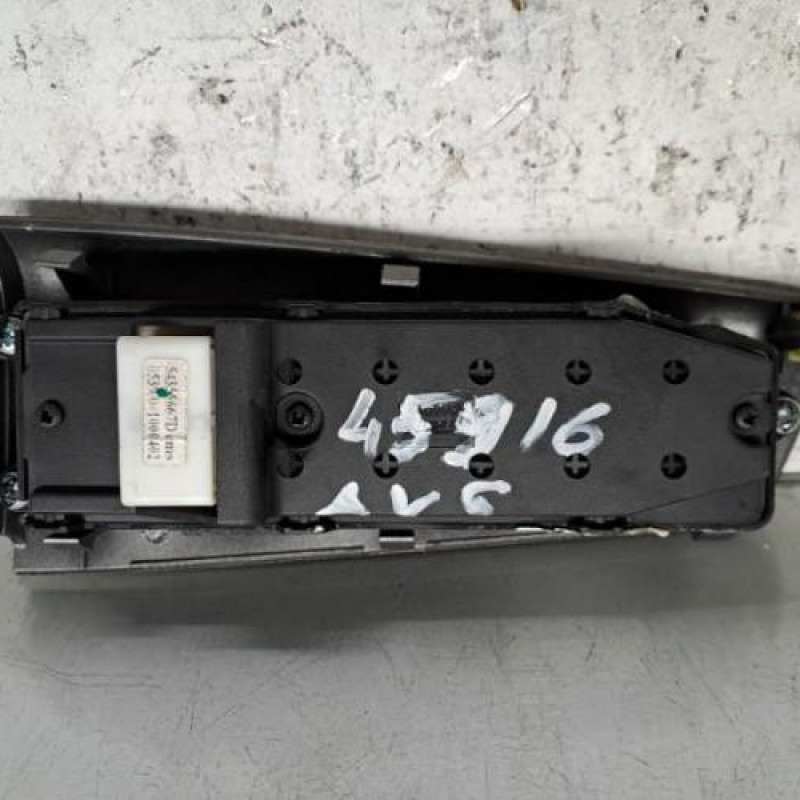 Interrupteur de leve vitre avant gauche TOYOTA COROLLA 10