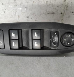 Interrupteur de leve vitre avant gauche PEUGEOT 2008 1 Photo n°1