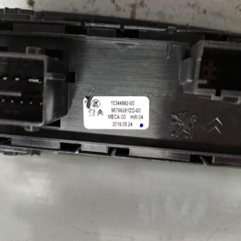 Interrupteur de leve vitre avant gauche PEUGEOT 308 2