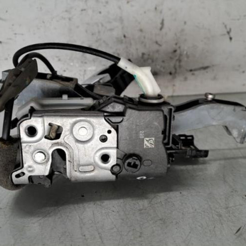 Serrure arriere droit PEUGEOT 3008 1