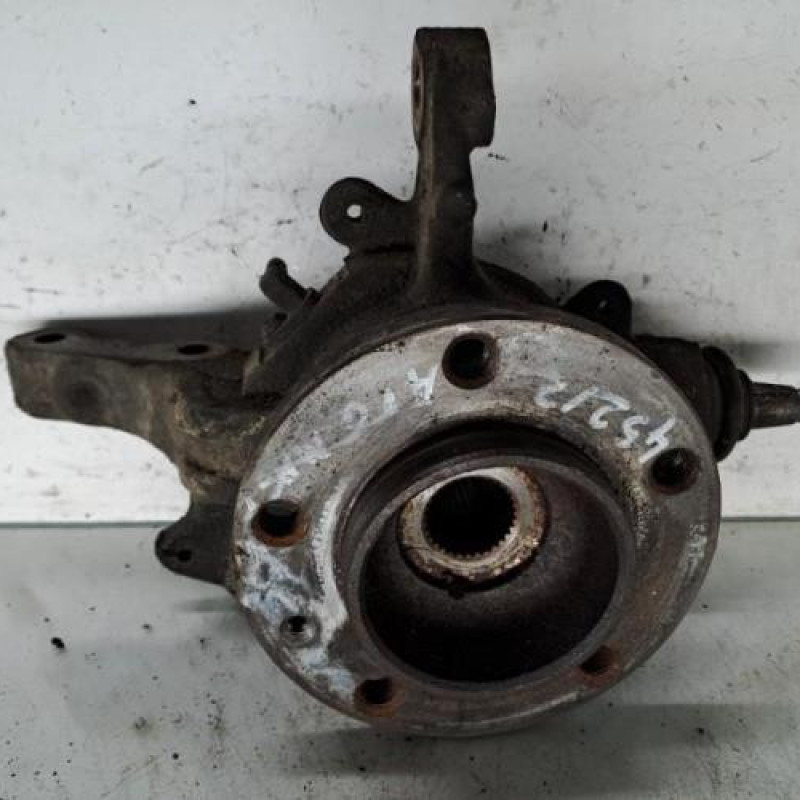 Fusee avant gauche RENAULT MASTER 3