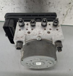 Bloc ABS (freins anti-blocage) PEUGEOT 2008 1 Photo n°1