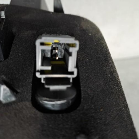 Feu arriere secondaire gauche (feux) PEUGEOT 2008 1