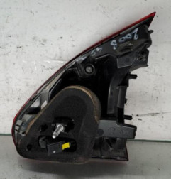 Feu arriere secondaire gauche (feux) PEUGEOT 2008 1 Photo n°3