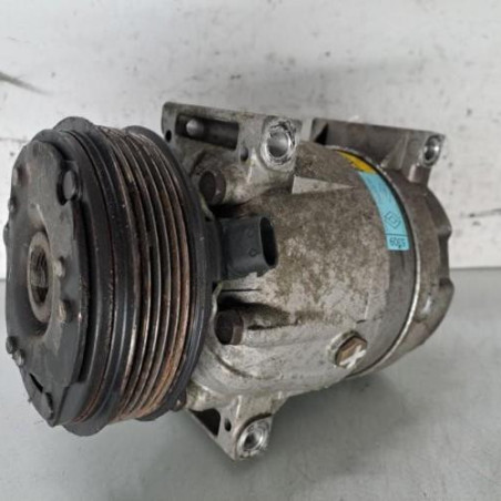 Compresseur clim RENAULT SCENIC 1 Photo n°1