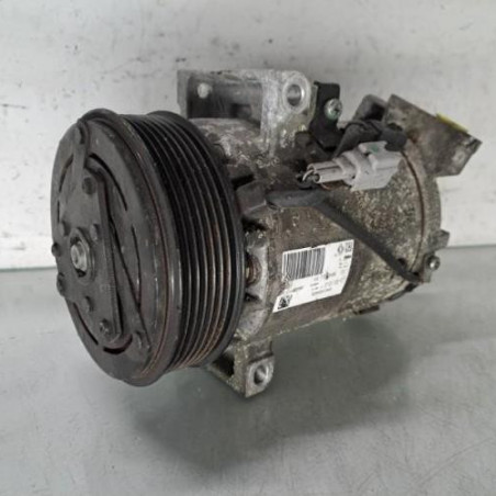 Compresseur clim RENAULT CLIO 4 Photo n°1