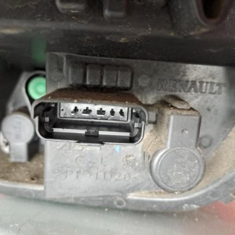 Feu arriere principal gauche (feux) RENAULT CLIO 3