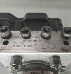 Bloc ABS (freins anti-blocage) PEUGEOT 5008 2 Photo n°3