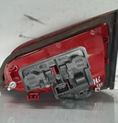 Feu arriere secondaire gauche (feux) AUDI A4 3 Photo n°4