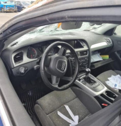 Feu arriere secondaire gauche (feux) AUDI A4 3 Photo n°8