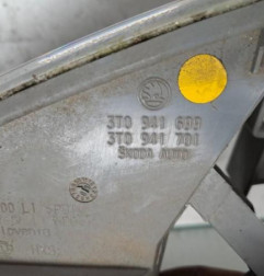 Anti brouillard gauche (feux) SKODA SUPERB 2