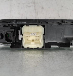 Interrupteur de leve vitre avant gauche RENAULT CLIO 4