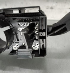 Commodo d'essuie glaces VOLKSWAGEN POLO 4 Photo n°1