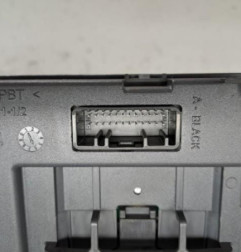 Lecteur de carte (neiman) RENAULT CLIO 4 Photo n°4