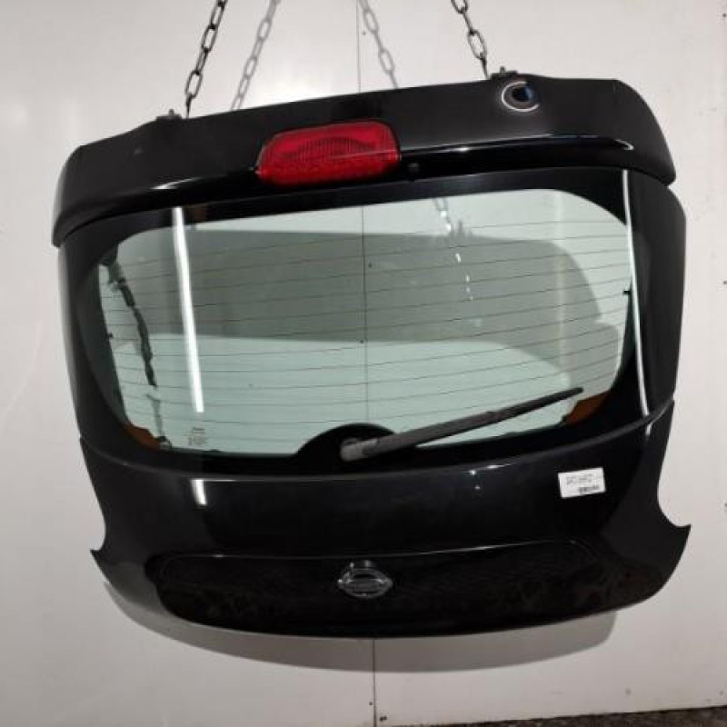 Malle/Hayon arriere NISSAN JUKE 1