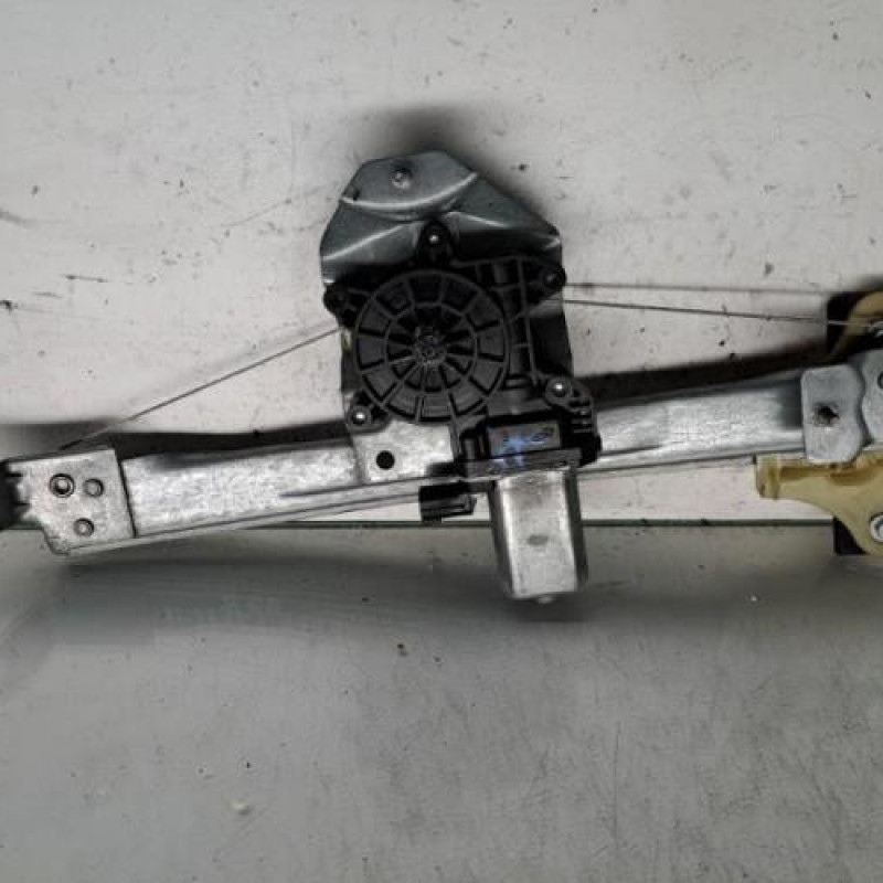 Leve vitre electrique arriere droit RENAULT CAPTUR 1