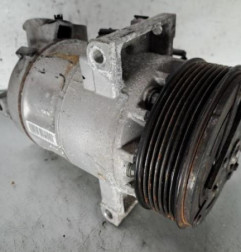Compresseur clim RENAULT CAPTUR 1 Photo n°1