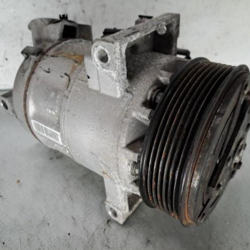 Compresseur clim RENAULT CAPTUR 1