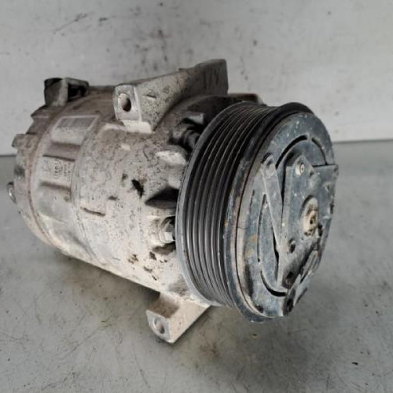 Compresseur clim NISSAN NV300