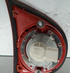 Feu arriere secondaire droit (feux) VOLKSWAGEN GOLF 5 Photo n°3