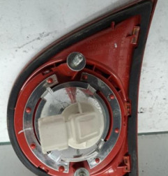 Feu arriere secondaire gauche (feux) VOLKSWAGEN GOLF 5 Photo n°4